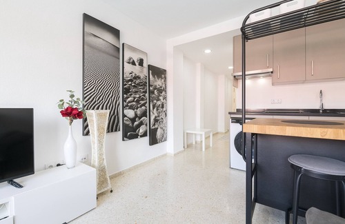 Cabrita House | CAMAROTE DE ALGETARES 2 - Cosy apartment with shared pool