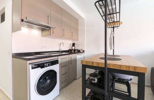 Cabrita House | CAMAROTE DE ALGETARES 2 - Cosy apartment with shared pool