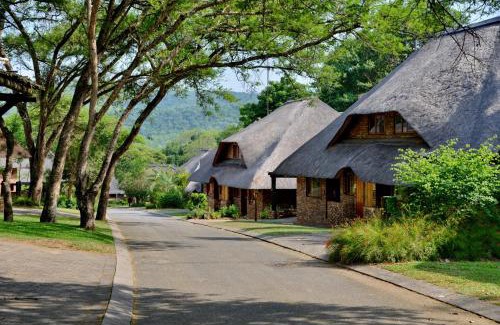Hazyview Resort | Cambalala - Luxury Units - in Kruger Park Lodge - Serviced Daily, Free Wi-Fi