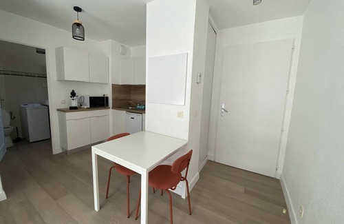 Cambo-les-Bains Apartment | Cambo-les-Bains T2 with pool and WiFi, cozy for 2 people