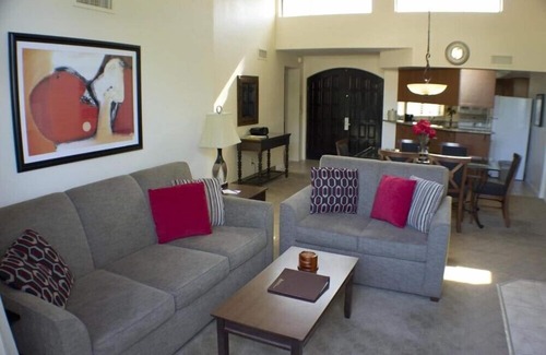 Arcadia Condo | Camelback Resort Elegant 2BR Condo with Swimming Pool Bar