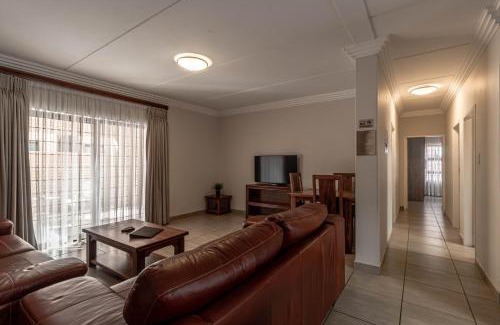 Potchefstroom Apartment | Camelot Guest House & Apartments