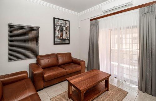 Potchefstroom Apartment | Camelot Guest House & Apartments