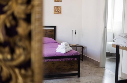 Reggio Calabria House | Camera con bagno in centro città