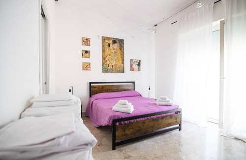 Reggio Calabria House | Camera con bagno in centro città