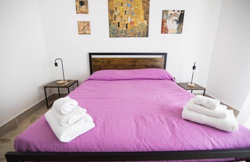 Reggio Calabria House | Camera con bagno in centro città