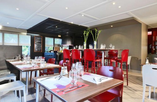 Charleville-Mezieres Hotel | Campanile Charleville-Mezieres