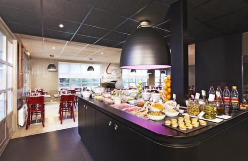 La Source Hotel | Campanile Orleans - La Source
