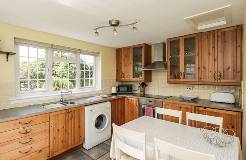 Kirkcudbright Cottage | CAMPHILL, pet friendly, with open fire in Kirkcudbright