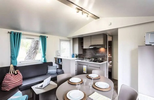 La Boissiere-de-Montaigu House | Camping Heart of Vendée* - Mobile home Comfort 4 rooms 6 people air-conditioned