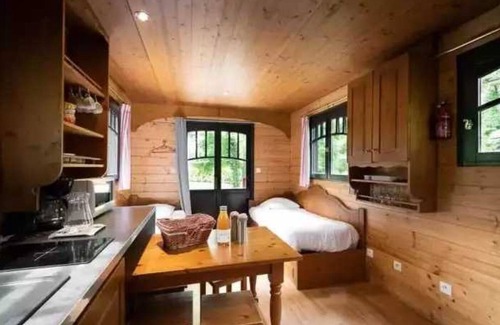 Bar-sur-Aube House | Camping 2 étoiles - Piscine - eecebc