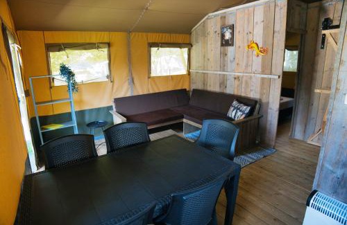 Januv Dul Ski Chalet | Camping 2000 - Sahara tent XXL