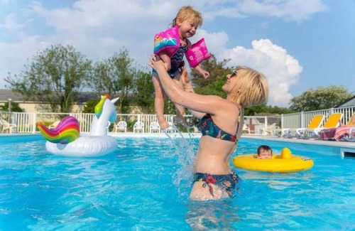 Guerande House | Camping 3 étoiles - Piscine - ccbba00