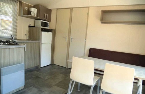 Bizanet House | Camping 3 étoiles - Piscine - ccbahef