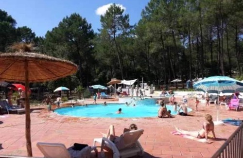 Bollene House | Camping 3 étoiles - Piscine - eehcib