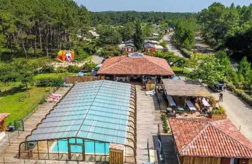 Saint-Michel-Escalus House | Camping 4 étoiles - Piscine - eebibe