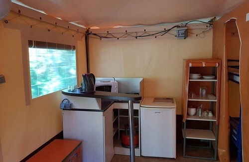Monoblet RV Rental | Camping de Graniers