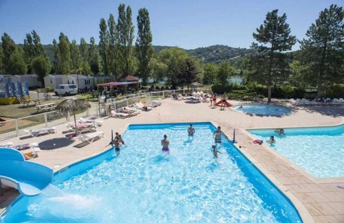 Condrieu House | Camping - Funpass inclus - Parc aquatique - eeaiga