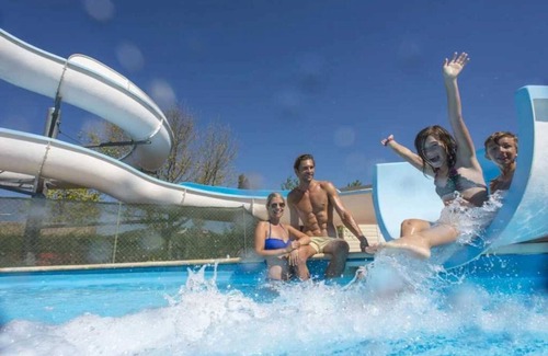 Condrieu House | Camping - Funpass inclus - Piscine - ccaegai
