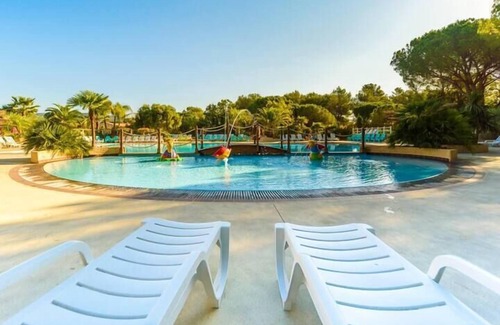Roquebrune-sur-Argens Ski Chalet | Campsite chalet France at Cotes d'Azur nearby sea