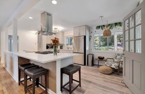 Tallahassee House | Campus Close, Roomy, Feels Like Home, Family Vibe