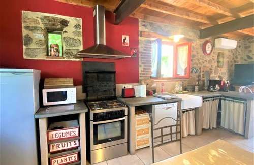 Eus House | CAN MASSOT - GITE WITH SWIMMING POOL FOR 6 PEOPLE