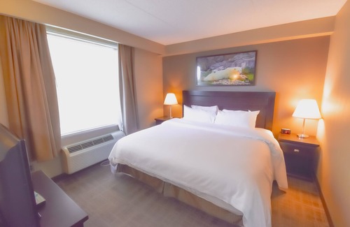 Regent Hotel | Canad Inns Destination Centre Transcona