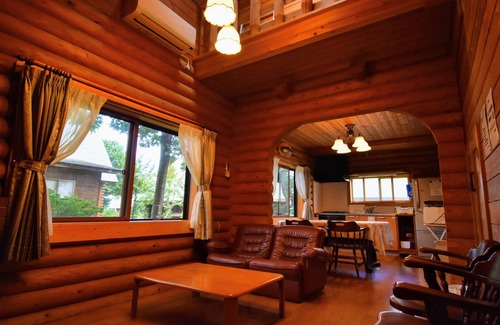 Azumino Cottage | Canadian Log Cottage TAKITARO