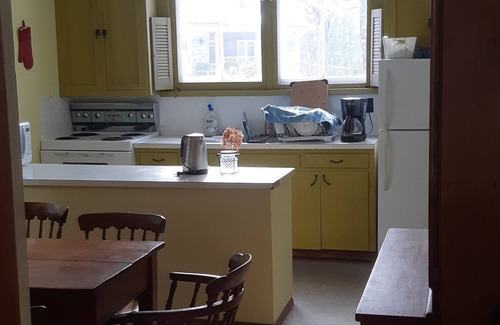 Pleasant Point Cottage | Canadiana Cottage in Quiet Community