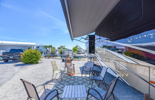 Cutthroat Harbor Estates RV Rental | Canal Front RV Lot 447 Venture Out, Oversized RV Lot with 60ft of Dockage!