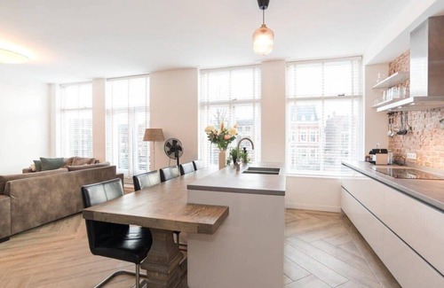 Centrum Apartment | Canal House Haarlem S