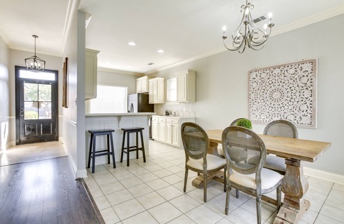 South Baton Rouge House | Canalfront Baton Rouge Home w/Patio: 6 Mi to LSU!