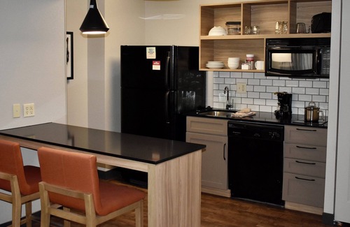 Indianapolis Hotel | Candlewood Suites Indianapolis Downtown Medical District by IHG