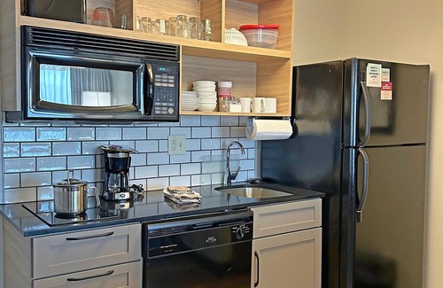 Indianapolis Hotel | Candlewood Suites Indianapolis Downtown Medical District by IHG