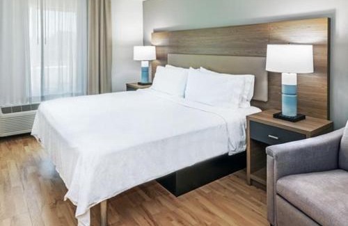 Muskogee Hotel | Candlewood Suites - Muskogee by IHG