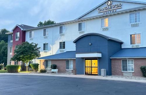 Stevensville Hotel | Candlewood Suites Saint Joseph - Benton Harbor by IHG