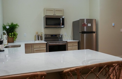 Demopolis Apartment | Cane - The Flats Demopolis