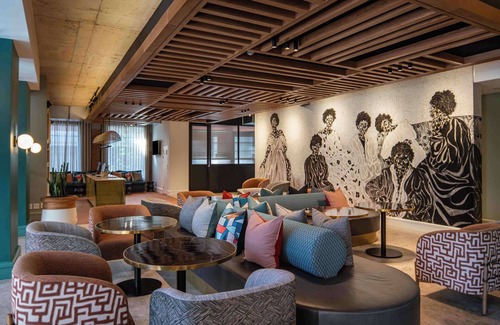 Cape Town City Centre Hotel | Canopy By Hilton Cape Town Longkloof