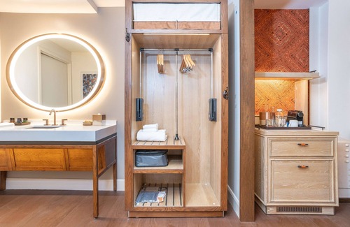 Dupont Circle Hotel | Canopy by Hilton Washington Embassy Row