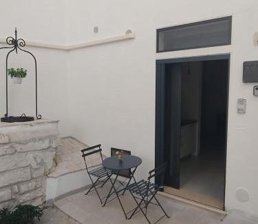 Monte Sant'Angelo Bed & Breakfast | Cantine Cippone Room