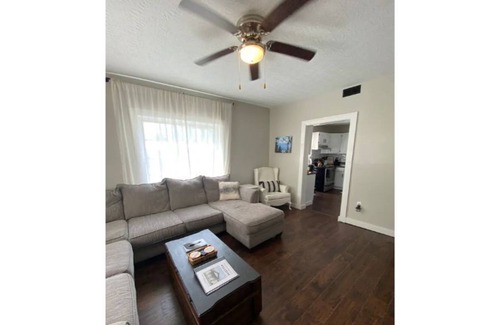 Salem Cottage | Canton Cottage- Modern Farmhouse 2 Bedroom