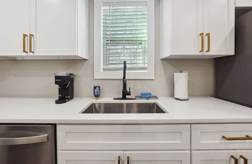 Canton House | "Canton Cottages" 3 Modern Cottages Sleeps 14