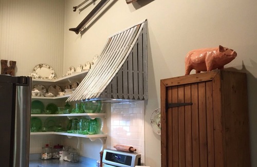 Elmo Apartment | Canton Luxury guesthouse in the Woods