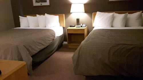 Dauphin Hotel | Canway Inn & Suites