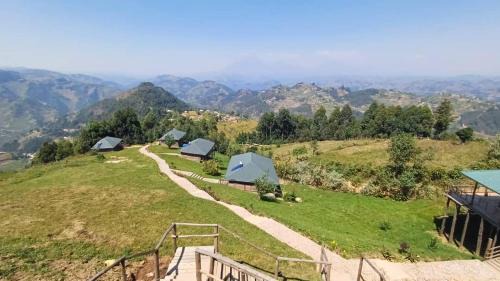 Kisoro Hotel | Canyon lodge