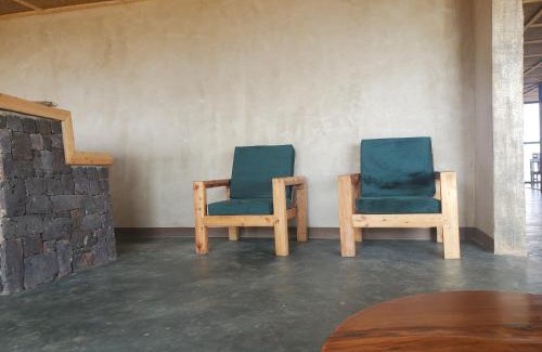 Kisoro Hotel | Canyon lodge