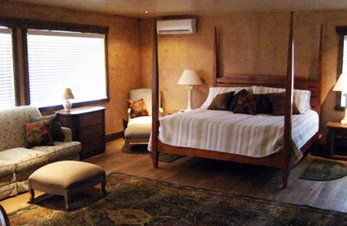 Zion National Park South Entrance House | Canyon Vista Lodge