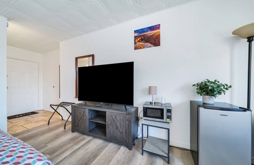 Ash Fork Hotel | Canyons Edge Route 66 Motel