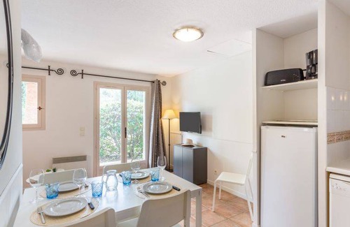 Cavaliere Beach Apartment | Cap Négre: Domaine de la Pinède