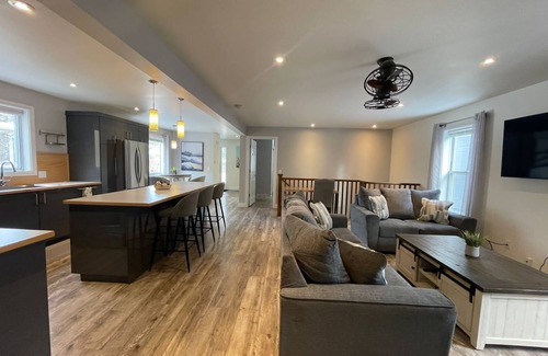 Byron Apartment | Capacious 3-Bedroom Unit in the Heart of Byron